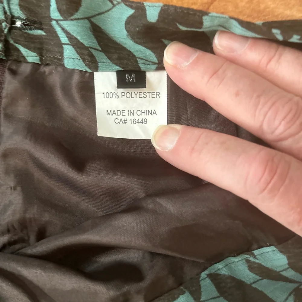 Green print skirt and blouse set - size M
